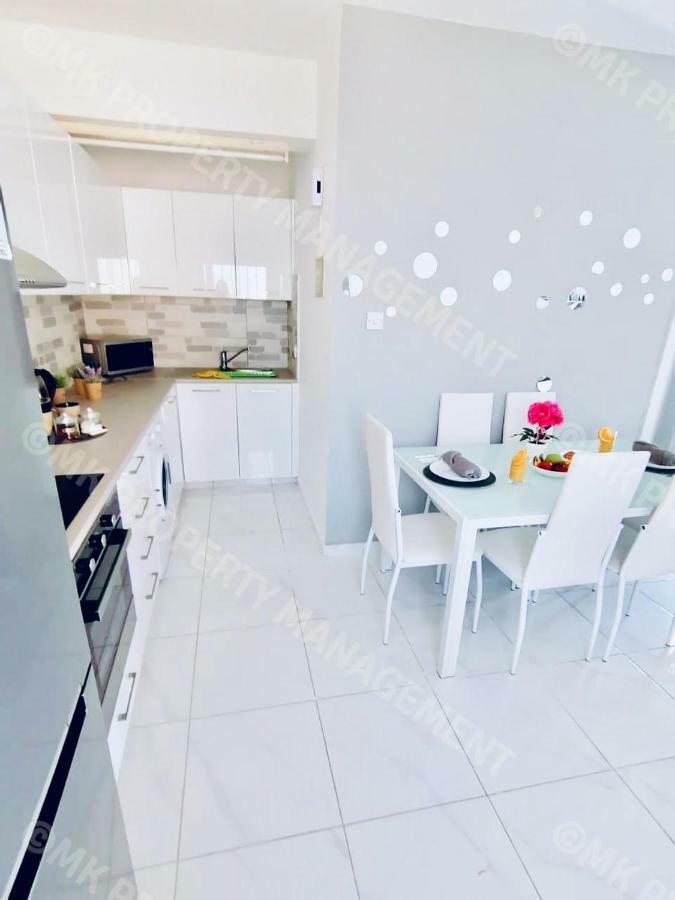Lysia Sea-View Apartment Larnaca Exterior foto